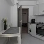 Apartment Lion's Unirii *