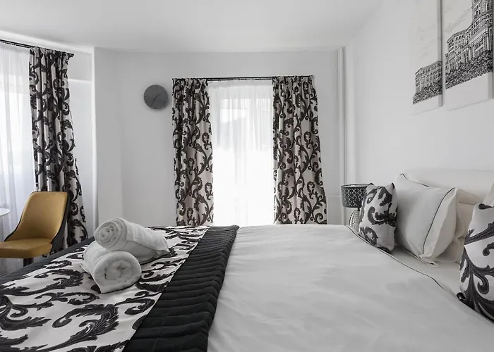 Lion's Unirii Apartmán *